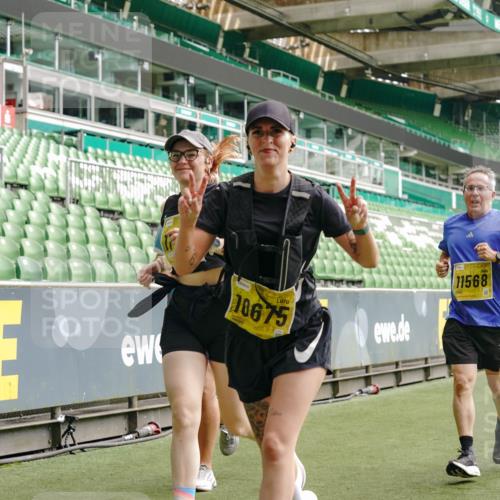 13.09.2026 - 21. swb-Marathon Bremen Michael Burmester http://msf.ph/oto/10461797 13.09.2026 10:34:32 Laufen im Stadion 10018, 10078, 10093, 10144, 10147, 10157, 10177, 10184, 10185, 10211, 10236, 10240, 10254, 10297, 10355, 10356, 10367, 10368, 10369, 10374, 10408, 10415, 10423, 10427, 10428, 10460, 10485, 10528, 10530, 10559, 10578, 10604, 10639, 10668, 10669, 10673, 10677, 10687, 10691, 10699, 10700, 10715, 10745, 10749, 10750, 10772, 10787, 10788, 10809, 10828, 10857, 10914, 10928, 11126, 11162, 11343, 11803, 11965, 10146, 10222 meine-sportfotos.de