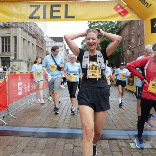 13.09.2026 - Kiel Lauf Yannick Fuchs http://msf.ph/oto/10461819 13.09.2026 09:53:57 Ziel 200, 2953, 4539, 4762, 4803, 4988, 5670, 5695, 7194, 8041, 8044, 8473, 9057, 9446, 9516, 10535, 11100, 11872, 92, 761, 802, 852, 1417, 1499, 2657, 2691, 2748, 2886, 2948, 2978, 4144, 4626, 5779, 5789, 5988, 6180, 6254, 7185, 7429, 7541, 7552, 8260, 8353, 8502, 10495, 10929, 11059, 11073, 12284, 12390, 2815, 2865, 3148, 3283, 3702, 3703, 4263, 4277, 7127, 7458, 8325, 9587, 10261, 10434, 1718, 2058, 4920, 5779, 6180, 7143, 7541, 7552, 8260 meine-sportfotos.de