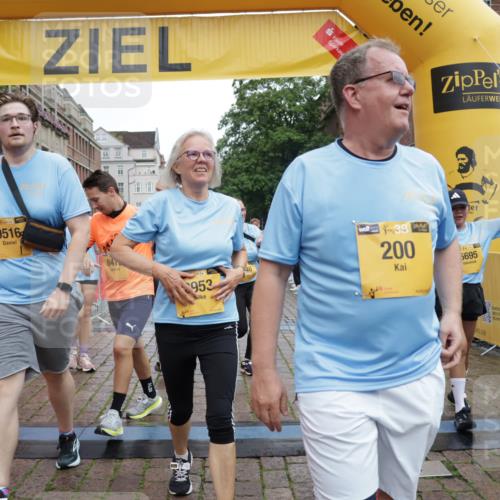 13.09.2026 - Kiel Lauf Yannick Fuchs http://msf.ph/oto/10461832 13.09.2026 09:53:59 Ziel 200, 2953, 3703, 4277, 4539, 4762, 4803, 4988, 5670, 5695, 7194, 7458, 8041, 8044, 8473, 9057, 9446, 9516, 10535, 11100, 92, 761, 802, 852, 1417, 1499, 2657, 2691, 2748, 2886, 2948, 2978, 4144, 4626, 5779, 5789, 5988, 6180, 6254, 7185, 7429, 7541, 7552, 8353, 8502, 10495, 10929, 11059, 11073, 11872, 12284, 12390, 2815, 2865, 3148, 3283, 3702, 4263, 6327, 6986, 7127, 8325, 9587, 10261, 10424, 10434, 1417, 1499, 1718, 2058, 4920, 5779, 6180, 7143, 7541, 7552, 8260 meine-sportfotos.de