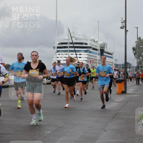 13.09.2026 - Kiel Lauf Andreas Tolksdorf http://msf.ph/oto/10461860 13.09.2026 12:02:20 Kiellinie 10760, 4, 6477, 3, 100 meine-sportfotos.de