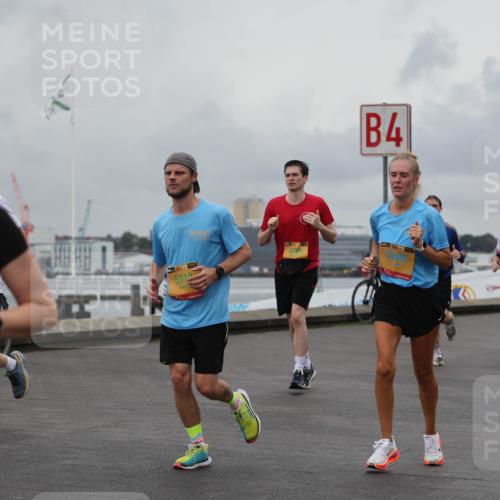 13.09.2026 - Kiel Lauf Andreas Tolksdorf http://msf.ph/oto/10461898 13.09.2026 12:02:22 Kiellinie 5310, 8325, 4, 12145, 6477 meine-sportfotos.de