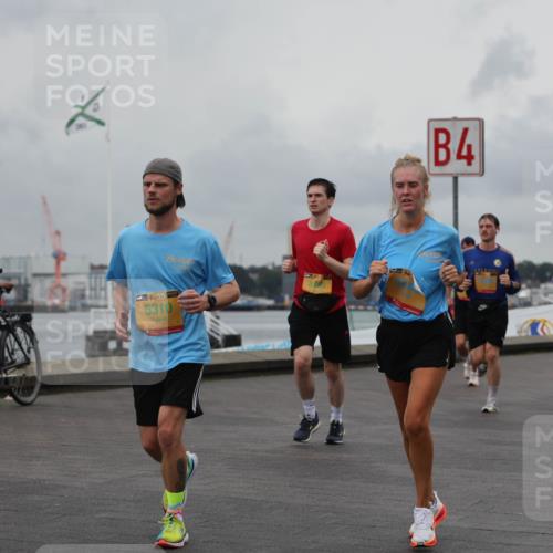 13.09.2026 - Kiel Lauf Andreas Tolksdorf http://msf.ph/oto/10461912 13.09.2026 12:02:23 Kiellinie 10760, 38, 5310, 4, 12145 meine-sportfotos.de
