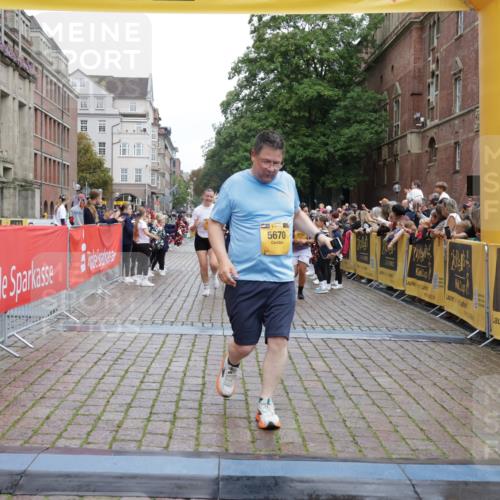 13.09.2026 - Kiel Lauf Yannick Fuchs http://msf.ph/oto/10461923 13.09.2026 09:54:05 Ziel 2815, 3148, 3702, 3703, 4277, 4988, 5670, 7458, 9446, 11100, 92, 200, 761, 852, 2657, 2691, 2748, 2886, 2948, 2953, 2978, 4144, 4539, 4626, 4762, 4803, 5695, 5988, 6254, 7185, 7194, 7429, 8041, 8044, 8473, 8502, 9057, 9446, 9516, 10535, 10929, 11872, 12390, 1441, 2368, 2485, 2865, 3283, 4263, 6327, 6986, 7127, 8325, 9587, 10261, 10424, 10434, 12753, 761, 802, 1417, 1499, 2886, 2948, 2978, 5779, 5789, 6180, 7185, 7429, 7541, 7552, 8260, 10929 meine-sportfotos.de