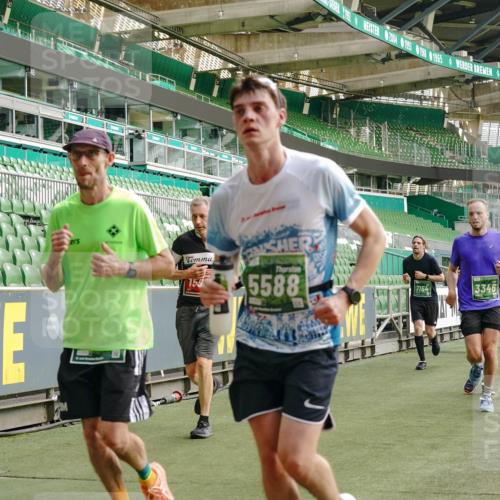13.09.2026 - 21. swb-Marathon Bremen Michael Burmester http://msf.ph/oto/10461961 13.09.2026 12:55:22 Laufen im Stadion 161, 189, 201, 205, 307, 385, 388, 411, 461, 465, 481, 495, 655, 666, 816, 827, 854, 913, 926, 1053, 1058, 1197, 1390, 1419, 1537, 1551, 1599, 1631, 1645, 1658, 1750, 2122, 2125, 2234, 2251, 2260, 2319, 2383, 2390, 2474, 2499, 2604, 2701, 2733, 2801, 2824, 2870, 2882, 2913, 2922, 2962, 2971, 3012, 3054, 3057, 3134, 3175, 3192, 3206, 3241, 3246, 3346, 3356, 3357, 3411, 3508, 3706, 3716, 3836, 4135, 4137, 4171, 4413, 4455, 4479, 4733, 5277, 5430, 5530, 6106, 2498, 3085 meine-sportfotos.de