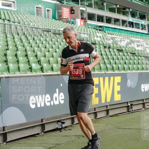 13.09.2026 - 21. swb-Marathon Bremen Michael Burmester http://msf.ph/oto/10462011 13.09.2026 12:55:24 Laufen im Stadion 161, 189, 201, 205, 307, 385, 388, 411, 461, 465, 481, 495, 655, 666, 827, 854, 913, 926, 1053, 1058, 1197, 1390, 1537, 1599, 1631, 1645, 1658, 1750, 2122, 2125, 2234, 2251, 2260, 2319, 2383, 2390, 2474, 2499, 2604, 2701, 2733, 2801, 2824, 2870, 2882, 2913, 2922, 2962, 2971, 3012, 3054, 3057, 3119, 3134, 3175, 3192, 3206, 3241, 3246, 3290, 3346, 3356, 3357, 3411, 3508, 3706, 3716, 3836, 4135, 4137, 4171, 4413, 4455, 4479, 4733, 5277, 5430, 5530, 6106, 2498, 3085 meine-sportfotos.de