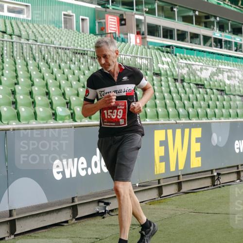 13.09.2026 - 21. swb-Marathon Bremen Michael Burmester http://msf.ph/oto/10462025 13.09.2026 12:55:24 Laufen im Stadion 161, 189, 201, 205, 307, 385, 388, 411, 461, 465, 481, 495, 655, 666, 827, 854, 913, 926, 1053, 1058, 1197, 1390, 1537, 1599, 1631, 1645, 1658, 1750, 2122, 2125, 2234, 2251, 2260, 2319, 2383, 2390, 2474, 2499, 2604, 2701, 2733, 2801, 2824, 2870, 2882, 2913, 2922, 2962, 2971, 3012, 3054, 3057, 3119, 3134, 3175, 3192, 3206, 3241, 3246, 3290, 3346, 3356, 3357, 3411, 3508, 3706, 3716, 3836, 4135, 4137, 4171, 4413, 4455, 4479, 4733, 5277, 5430, 5530, 6106, 2498, 3085 meine-sportfotos.de