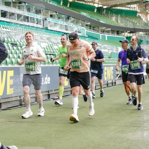 13.09.2026 - 21. swb-Marathon Bremen Michael Burmester http://msf.ph/oto/10462038 13.09.2026 13:12:26 Laufen im Stadion 118, 183, 265, 349, 514, 695, 702, 703, 843, 933, 1113, 1143, 1226, 1286, 1334, 1435, 1641, 1849, 1851, 1936, 1952, 1991, 2005, 2248, 2264, 2281, 2299, 2330, 2336, 2353, 2375, 2377, 2398, 2426, 2439, 2443, 2461, 2478, 2505, 2589, 2659, 2665, 2669, 2673, 2684, 2765, 2773, 2792, 2804, 2815, 2822, 2836, 2850, 2860, 2884, 2895, 2907, 2963, 2966, 2975, 2976, 3027, 3079, 3082, 3143, 3155, 3159, 3253, 3293, 3308, 3313, 3328, 3349, 3352, 3434, 3549, 551 meine-sportfotos.de