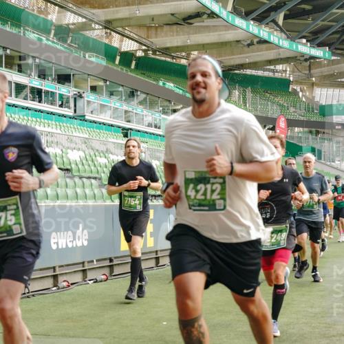 13.09.2026 - 21. swb-Marathon Bremen Michael Burmester http://msf.ph/oto/10462054 13.09.2026 12:55:25 Laufen im Stadion 161, 189, 201, 205, 307, 385, 388, 411, 461, 465, 481, 495, 655, 666, 827, 854, 913, 926, 1053, 1058, 1197, 1390, 1537, 1599, 1631, 1645, 1658, 1750, 2122, 2125, 2234, 2251, 2260, 2319, 2383, 2390, 2474, 2535, 2604, 2701, 2733, 2801, 2824, 2870, 2882, 2913, 2922, 2962, 2971, 3012, 3054, 3057, 3119, 3134, 3175, 3192, 3206, 3241, 3246, 3290, 3346, 3356, 3357, 3411, 3508, 3706, 3716, 3836, 4135, 4137, 4171, 4413, 4455, 4479, 4733, 5277, 5430, 5530, 6106, 2498, 3085 meine-sportfotos.de