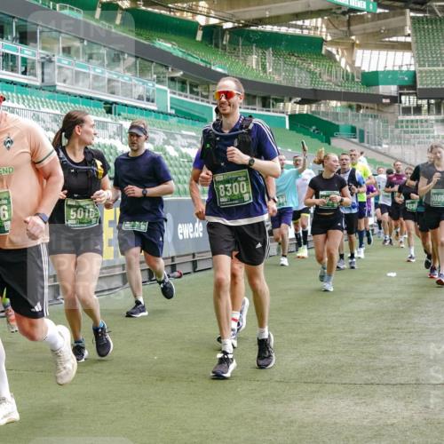 13.09.2026 - 21. swb-Marathon Bremen Michael Burmester http://msf.ph/oto/10462104 13.09.2026 13:12:27 Laufen im Stadion 118, 183, 265, 278, 349, 514, 576, 695, 702, 703, 843, 933, 1113, 1143, 1226, 1286, 1334, 1435, 1641, 1849, 1851, 1936, 1952, 1991, 2005, 2248, 2264, 2281, 2299, 2330, 2336, 2353, 2375, 2377, 2398, 2426, 2439, 2443, 2461, 2478, 2505, 2589, 2659, 2665, 2669, 2673, 2684, 2765, 2773, 2792, 2804, 2815, 2822, 2836, 2850, 2860, 2884, 2895, 2907, 2963, 2966, 2975, 2976, 3027, 3079, 3082, 3143, 3155, 3159, 3253, 3293, 3308, 3313, 3328, 3349, 3352, 3434, 3549, 551 meine-sportfotos.de