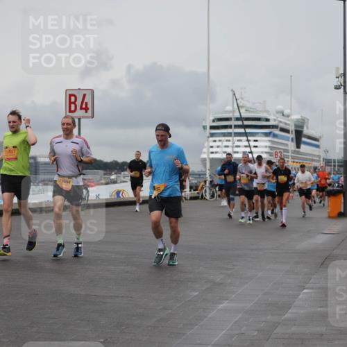 13.09.2026 - Kiel Lauf Andreas Tolksdorf http://msf.ph/oto/10462134 13.09.2026 12:02:30 Kiellinie 11557, 4, 12534, 3 meine-sportfotos.de