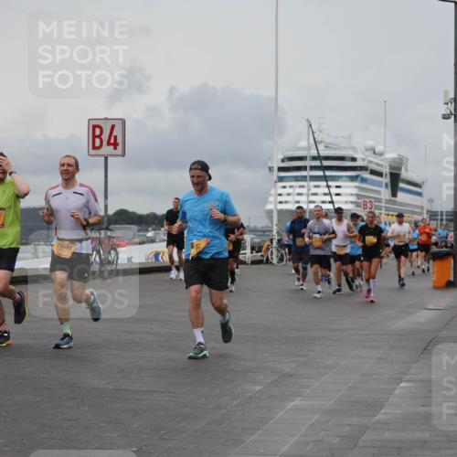 13.09.2026 - Kiel Lauf Andreas Tolksdorf http://msf.ph/oto/10462147 13.09.2026 12:02:30 Kiellinie 1557, 12534, 4, 3 meine-sportfotos.de