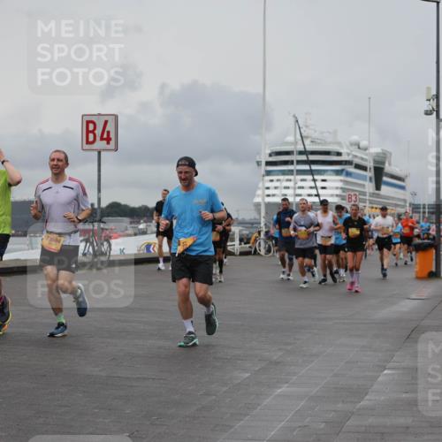 13.09.2026 - Kiel Lauf Andreas Tolksdorf http://msf.ph/oto/10462154 13.09.2026 12:02:30 Kiellinie 031, 4 meine-sportfotos.de