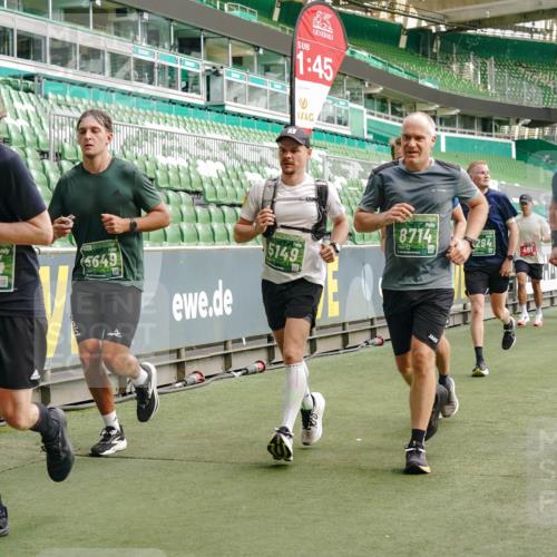 13.09.2026 - 21. swb-Marathon Bremen Michael Burmester http://msf.ph/oto/10462177 13.09.2026 12:55:27 Laufen im Stadion 161, 189, 201, 205, 307, 385, 388, 411, 461, 465, 481, 495, 655, 666, 827, 854, 913, 926, 1053, 1058, 1197, 1390, 1537, 1599, 1631, 1645, 1658, 1750, 2122, 2125, 2234, 2251, 2260, 2319, 2383, 2390, 2474, 2535, 2604, 2701, 2733, 2801, 2824, 2870, 2913, 2922, 2948, 2962, 3012, 3054, 3057, 3119, 3134, 3175, 3192, 3206, 3241, 3246, 3290, 3346, 3348, 3356, 3357, 3411, 3508, 3706, 3716, 3836, 4135, 4137, 4171, 4413, 4455, 4479, 4733, 5277, 5430, 5530, 6106, 2498, 3085 meine-sportfotos.de
