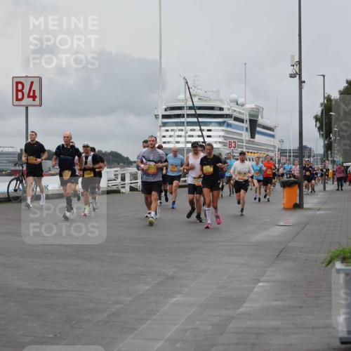 13.09.2026 - Kiel Lauf Andreas Tolksdorf http://msf.ph/oto/10462190 13.09.2026 12:02:32 Kiellinie 4, 3 meine-sportfotos.de