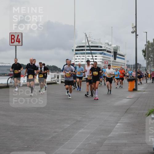 13.09.2026 - Kiel Lauf Andreas Tolksdorf http://msf.ph/oto/10462197 13.09.2026 12:02:32 Kiellinie 4, 3 meine-sportfotos.de