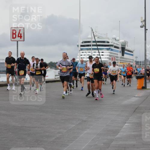 13.09.2026 - Kiel Lauf Andreas Tolksdorf http://msf.ph/oto/10462209 13.09.2026 12:02:33 Kiellinie 4, 3 meine-sportfotos.de