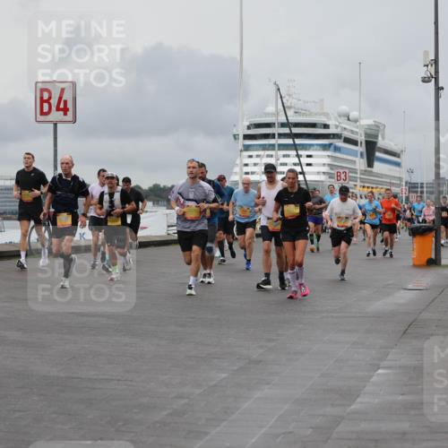 13.09.2026 - Kiel Lauf Andreas Tolksdorf http://msf.ph/oto/10462211 13.09.2026 12:02:33 Kiellinie 4, 3 meine-sportfotos.de