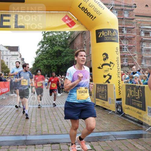 13.09.2026 - Kiel Lauf Yannick Fuchs http://msf.ph/oto/10462213 13.09.2026 09:54:21 Ziel 1441, 2368, 2485, 2865, 3283, 4263, 6327, 6986, 7127, 8325, 9587, 10261, 10424, 10434, 12753, 200, 2815, 2953, 3148, 3702, 3703, 4277, 4539, 4762, 4803, 4988, 5670, 5695, 7194, 7458, 8041, 8044, 8325, 8473, 9057, 9446, 9516, 9587, 10535, 11100, 11872, 1414, 5030, 5503, 5504, 5937, 6815, 6825, 7090, 8830, 12750, 12751, 92, 852, 2657, 2691, 2748, 4144, 4626, 11872, 12390 meine-sportfotos.de