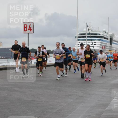 13.09.2026 - Kiel Lauf Andreas Tolksdorf http://msf.ph/oto/10462234 13.09.2026 12:02:33 Kiellinie 4, 3 meine-sportfotos.de