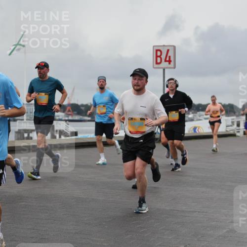 13.09.2026 - Kiel Lauf Andreas Tolksdorf http://msf.ph/oto/10462319 13.09.2026 12:02:39 Kiellinie 39, 5620, 38, 4, 10671 meine-sportfotos.de
