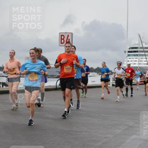 13.09.2026 - Kiel Lauf Andreas Tolksdorf http://msf.ph/oto/10462418 13.09.2026 12:02:43 Kiellinie 9258, 4, 10671, 10257, 2450 meine-sportfotos.de