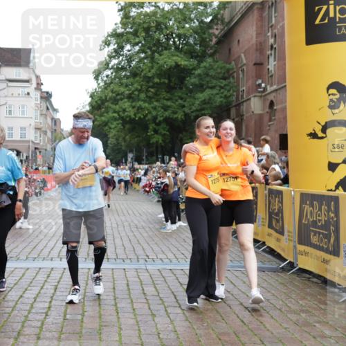 13.09.2026 - Kiel Lauf Yannick Fuchs http://msf.ph/oto/10462470 13.09.2026 09:54:36 Ziel 1414, 5030, 5503, 5504, 5937, 6815, 6825, 7090, 8830, 12750, 12751, 1441, 2368, 2485, 2815, 2865, 3148, 3283, 3702, 3703, 4263, 4277, 5670, 6327, 6986, 7127, 7458, 8325, 9587, 10261, 10424, 10434, 12753, 449, 1436, 2979, 3489, 3846, 4107, 4911, 4948, 5307, 6054, 6158, 6955, 7661, 7813, 7819, 7969, 8327, 9509, 9790, 9932, 3703, 4277, 4988, 5670, 7458, 9446, 11100 meine-sportfotos.de