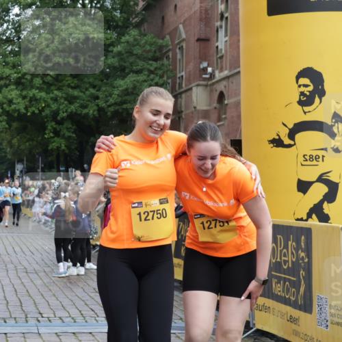 13.09.2026 - Kiel Lauf Yannick Fuchs http://msf.ph/oto/10462491 13.09.2026 09:54:37 Ziel 1414, 3489, 5030, 5503, 5504, 5937, 6815, 6825, 7090, 8830, 12750, 12751, 1441, 2368, 2485, 2815, 2865, 3148, 3283, 3702, 3703, 4263, 4277, 6327, 6825, 6986, 7090, 7127, 7458, 8325, 9587, 10261, 10424, 10434, 12753, 449, 1436, 2979, 3846, 4107, 4911, 4948, 5307, 6054, 6158, 6955, 7661, 7813, 7819, 7969, 8327, 9509, 9790, 9932, 3702, 3703, 4277, 4988, 5670, 7458, 9446, 11100 meine-sportfotos.de
