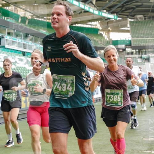 13.09.2026 - 21. swb-Marathon Bremen Michael Burmester http://msf.ph/oto/10462524 13.09.2026 13:12:33 Laufen im Stadion 118, 183, 265, 278, 349, 514, 576, 695, 702, 703, 843, 933, 950, 1005, 1113, 1143, 1226, 1286, 1334, 1435, 1641, 1849, 1851, 1936, 1952, 1991, 2005, 2248, 2264, 2281, 2299, 2336, 2353, 2375, 2377, 2398, 2426, 2439, 2461, 2478, 2505, 2612, 2659, 2665, 2669, 2673, 2684, 2765, 2773, 2792, 2804, 2815, 2816, 2822, 2850, 2860, 2884, 2895, 2907, 2921, 2963, 2966, 2975, 2976, 3016, 3027, 3079, 3082, 3143, 3155, 3159, 3253, 3293, 3308, 3313, 3328, 3349, 3352, 3434, 551 meine-sportfotos.de