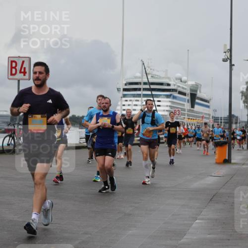 13.09.2026 - Kiel Lauf Andreas Tolksdorf http://msf.ph/oto/10462559 13.09.2026 12:02:49 Kiellinie 4, 3 meine-sportfotos.de