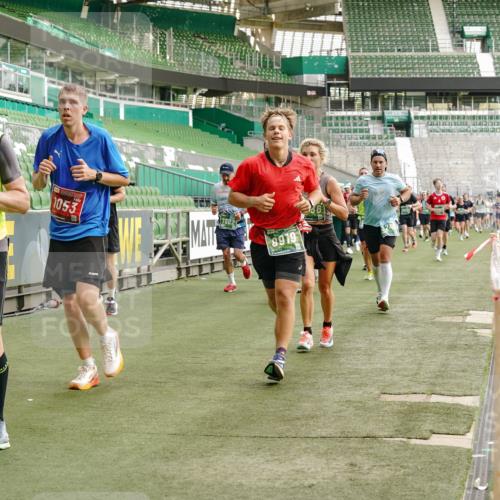 13.09.2026 - 21. swb-Marathon Bremen Michael Burmester http://msf.ph/oto/10462651 13.09.2026 12:55:39 Laufen im Stadion 161, 189, 201, 205, 307, 388, 411, 461, 465, 495, 655, 666, 854, 876, 913, 926, 948, 1053, 1058, 1197, 1390, 1537, 1599, 1645, 1658, 1750, 2001, 2040, 2122, 2125, 2234, 2251, 2260, 2319, 2383, 2390, 2474, 2535, 2604, 2733, 2801, 2812, 2870, 2922, 2948, 2962, 3012, 3057, 3119, 3134, 3175, 3192, 3202, 3206, 3241, 3246, 3290, 3346, 3348, 3356, 3357, 3411, 3508, 3706, 3716, 3836, 4135, 4137, 4171, 4413, 4455, 4479, 4733, 5277, 5430, 5530, 6106, 2498, 3085 meine-sportfotos.de