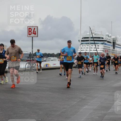 13.09.2026 - Kiel Lauf Andreas Tolksdorf http://msf.ph/oto/10462652 13.09.2026 12:03:02 Kiellinie 3, 4, 3 meine-sportfotos.de