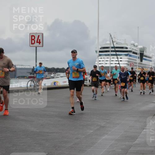13.09.2026 - Kiel Lauf Andreas Tolksdorf http://msf.ph/oto/10462666 13.09.2026 12:03:03 Kiellinie  meine-sportfotos.de