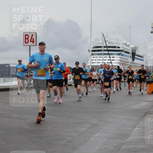 13.09.2026 - Kiel Lauf Andreas Tolksdorf http://msf.ph/oto/10462691 13.09.2026 12:03:04 Kiellinie 4 meine-sportfotos.de