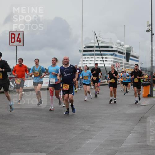 13.09.2026 - Kiel Lauf Andreas Tolksdorf http://msf.ph/oto/10462740 13.09.2026 12:03:07 Kiellinie 4, 10622, 2760, 3, 3763 meine-sportfotos.de