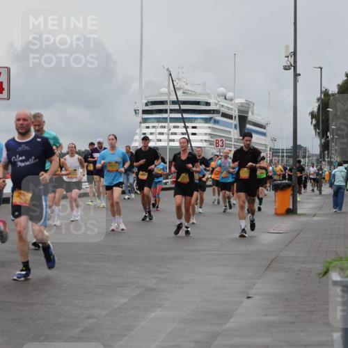 13.09.2026 - Kiel Lauf Andreas Tolksdorf http://msf.ph/oto/10462769 13.09.2026 12:03:08 Kiellinie 2760, 4, 3, 100 meine-sportfotos.de