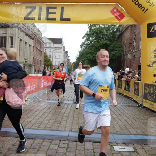 13.09.2026 - Kiel Lauf Yannick Fuchs http://msf.ph/oto/10462891 13.09.2026 09:54:58 Ziel 1436, 4107, 4640, 5307, 6054, 6158, 6955, 7813, 7819, 7969, 9509, 9588, 9790, 9932, 10635, 449, 1414, 1441, 2368, 2485, 2979, 3489, 3846, 4911, 4948, 5030, 5503, 5504, 5937, 6815, 6825, 7090, 7661, 7813, 7819, 8327, 8830, 12750, 12751, 1412, 2079, 5883, 6102, 9117, 10609, 10743, 11564, 12514, 1441, 2368, 2485, 2865, 6327, 6986, 10424, 10434, 12753 meine-sportfotos.de