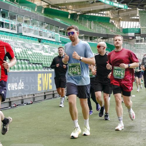 13.09.2026 - 21. swb-Marathon Bremen Michael Burmester http://msf.ph/oto/10462908 13.09.2026 13:12:38 Laufen im Stadion 118, 183, 265, 270, 278, 349, 514, 576, 695, 702, 703, 843, 933, 950, 1005, 1113, 1143, 1226, 1286, 1334, 1435, 1641, 1849, 1851, 1936, 1952, 1991, 2005, 2248, 2264, 2281, 2299, 2336, 2353, 2375, 2377, 2398, 2426, 2439, 2461, 2478, 2505, 2612, 2659, 2665, 2669, 2673, 2684, 2765, 2773, 2792, 2804, 2815, 2816, 2822, 2850, 2860, 2884, 2895, 2907, 2921, 2963, 2966, 2975, 2976, 3016, 3027, 3079, 3082, 3143, 3155, 3159, 3253, 3293, 3308, 3313, 3328, 3349, 3352, 3434, 551 meine-sportfotos.de