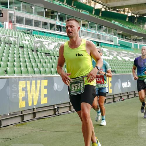 13.09.2026 - 21. swb-Marathon Bremen Michael Burmester http://msf.ph/oto/10462978 13.09.2026 12:55:45 Laufen im Stadion 161, 201, 205, 307, 388, 411, 461, 465, 495, 655, 854, 876, 913, 926, 948, 1053, 1058, 1197, 1390, 1537, 1599, 1645, 1750, 1972, 2001, 2040, 2122, 2125, 2234, 2251, 2260, 2319, 2383, 2390, 2474, 2535, 2604, 2733, 2801, 2812, 2870, 2922, 2948, 3012, 3057, 3119, 3134, 3175, 3192, 3202, 3206, 3241, 3246, 3290, 3346, 3348, 3356, 3357, 3411, 3508, 3706, 3716, 3836, 4135, 4137, 4171, 4413, 4455, 4479, 4733, 5277, 5430, 5530, 6106, 2498, 3085 meine-sportfotos.de