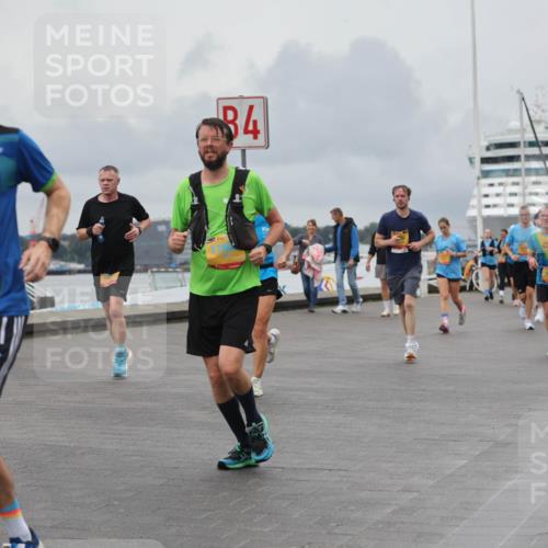 13.09.2026 - Kiel Lauf Andreas Tolksdorf http://msf.ph/oto/10463040 13.09.2026 12:03:19 Kiellinie 9768, 84, 3 meine-sportfotos.de