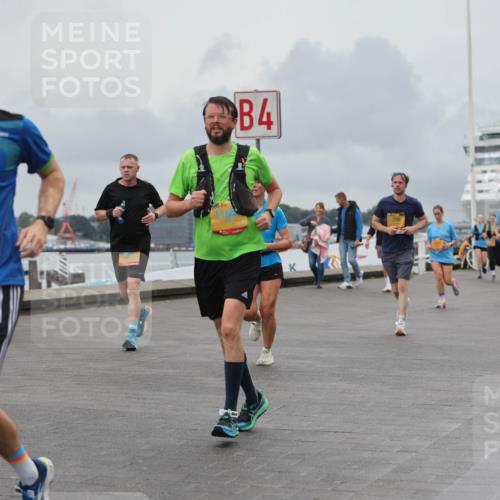 13.09.2026 - Kiel Lauf Andreas Tolksdorf http://msf.ph/oto/10463043 13.09.2026 12:03:19 Kiellinie 0285, 9768, 4, 3 meine-sportfotos.de