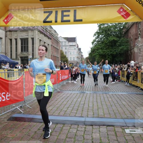 13.09.2026 - Kiel Lauf Yannick Fuchs http://msf.ph/oto/10463076 13.09.2026 09:55:10 Ziel 1412, 2079, 4640, 6102, 9117, 9588, 10609, 10635, 10743, 11564, 12514, 449, 1436, 2979, 3489, 3846, 4107, 4911, 4948, 5307, 5503, 5504, 6054, 6158, 6815, 6955, 7661, 7813, 7819, 7969, 8327, 9509, 9790, 9932, 10635, 1354, 1495, 2061, 2186, 5824, 5883, 7322, 11421, 1414, 5030, 5937, 6815, 8830, 12750, 12751 meine-sportfotos.de