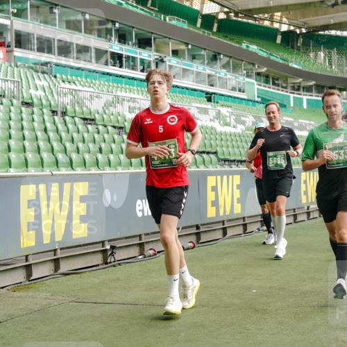 13.09.2026 - 21. swb-Marathon Bremen Michael Burmester http://msf.ph/oto/10463133 13.09.2026 12:55:48 Laufen im Stadion 161, 201, 205, 307, 388, 411, 431, 461, 465, 495, 655, 854, 876, 913, 926, 948, 1053, 1058, 1130, 1197, 1390, 1537, 1599, 1645, 1750, 1972, 2001, 2040, 2122, 2125, 2234, 2251, 2260, 2319, 2383, 2390, 2473, 2474, 2535, 2604, 2733, 2801, 2812, 2870, 2922, 2948, 3012, 3057, 3119, 3134, 3175, 3192, 3202, 3206, 3241, 3246, 3290, 3346, 3348, 3356, 3411, 3508, 3706, 3716, 3836, 4135, 4137, 4171, 4413, 4455, 4479, 4733, 5277, 5430, 5530, 6106, 2498, 3085 meine-sportfotos.de