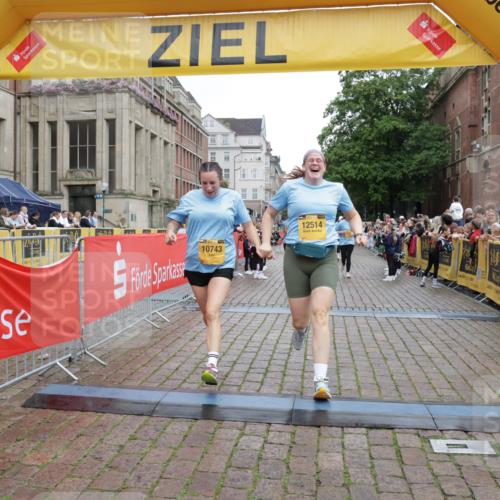 13.09.2026 - Kiel Lauf Yannick Fuchs http://msf.ph/oto/10463144 13.09.2026 09:55:14 Ziel 1354, 1412, 2079, 5883, 6102, 7322, 9117, 10609, 10743, 11564, 12514, 449, 1412, 1436, 2979, 3489, 3846, 4107, 4640, 4911, 4948, 5307, 5503, 5504, 6054, 6158, 6955, 7661, 7813, 7819, 7969, 8327, 9509, 9588, 9790, 9932, 10635, 1495, 2061, 2186, 5824, 7846, 8408, 11421, 3489, 5030, 5503, 5504, 6815, 12751 meine-sportfotos.de