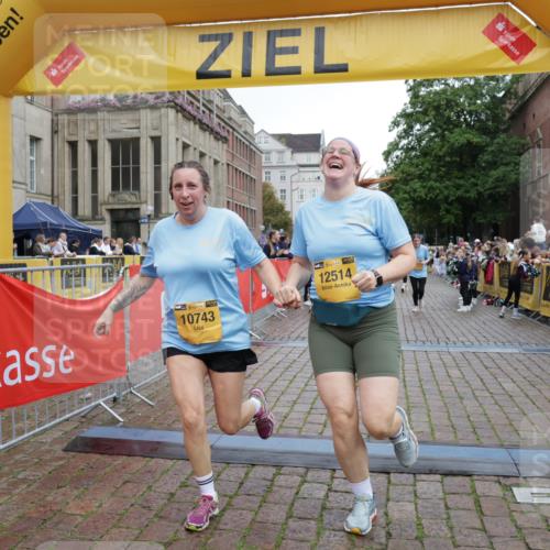 13.09.2026 - Kiel Lauf Yannick Fuchs http://msf.ph/oto/10463156 13.09.2026 09:55:15 Ziel 1354, 2079, 2186, 5883, 6102, 7322, 9117, 10609, 10743, 11564, 12514, 449, 1412, 1436, 2979, 3489, 3846, 4107, 4640, 4911, 4948, 5307, 6054, 6158, 6955, 7661, 7813, 7819, 7969, 8327, 9509, 9588, 9790, 9932, 10635, 1495, 2061, 5824, 7846, 8408, 11421, 3489, 5503, 5504, 6815 meine-sportfotos.de