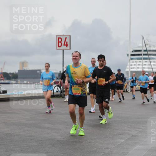 13.09.2026 - Kiel Lauf Andreas Tolksdorf http://msf.ph/oto/10463158 13.09.2026 12:03:23 Kiellinie 829, 4, 39, 6284, 1629, 3 meine-sportfotos.de