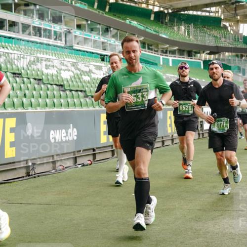 13.09.2026 - 21. swb-Marathon Bremen Michael Burmester http://msf.ph/oto/10463177 13.09.2026 12:55:49 Laufen im Stadion 161, 201, 205, 307, 388, 411, 431, 461, 465, 495, 655, 854, 876, 913, 926, 948, 1053, 1058, 1130, 1197, 1390, 1537, 1599, 1645, 1750, 1972, 2001, 2040, 2122, 2125, 2234, 2251, 2260, 2319, 2383, 2390, 2473, 2474, 2535, 2604, 2733, 2801, 2812, 2870, 2922, 2948, 3012, 3057, 3119, 3134, 3175, 3192, 3202, 3206, 3241, 3246, 3290, 3346, 3348, 3356, 3411, 3508, 3706, 3716, 3836, 4135, 4137, 4171, 4413, 4455, 4479, 4733, 5277, 5430, 5530, 6106, 2498, 3085 meine-sportfotos.de