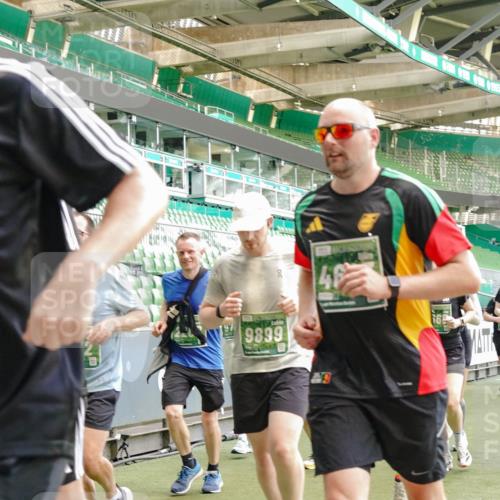 13.09.2026 - 21. swb-Marathon Bremen Michael Burmester http://msf.ph/oto/10463231 13.09.2026 13:12:42 Laufen im Stadion 118, 183, 265, 270, 278, 349, 514, 576, 695, 702, 703, 843, 933, 950, 1005, 1113, 1143, 1226, 1286, 1334, 1426, 1435, 1641, 1849, 1851, 1936, 1952, 1991, 2005, 2248, 2264, 2281, 2299, 2336, 2353, 2375, 2377, 2398, 2426, 2439, 2461, 2478, 2505, 2612, 2659, 2665, 2673, 2684, 2765, 2773, 2792, 2804, 2815, 2816, 2822, 2850, 2860, 2884, 2895, 2907, 2921, 2963, 2966, 2975, 2976, 3016, 3027, 3079, 3082, 3143, 3155, 3159, 3253, 3277, 3293, 3308, 3313, 3328, 3349, 3434, 551 meine-sportfotos.de