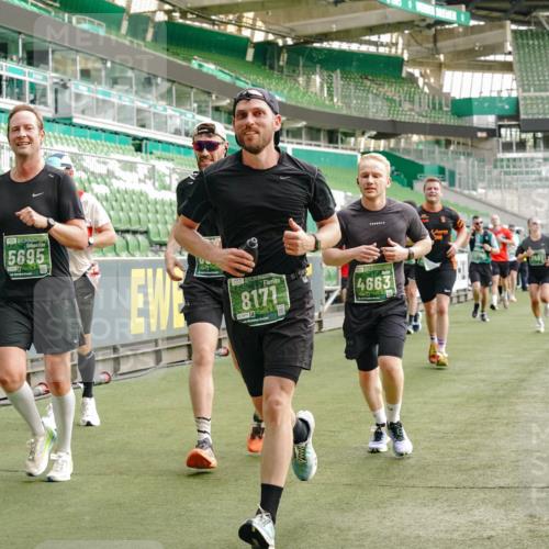 13.09.2026 - 21. swb-Marathon Bremen Michael Burmester http://msf.ph/oto/10463233 13.09.2026 12:55:50 Laufen im Stadion 161, 201, 205, 307, 388, 411, 431, 461, 465, 495, 655, 854, 876, 913, 926, 948, 1053, 1058, 1130, 1197, 1390, 1537, 1599, 1645, 1750, 1972, 2001, 2040, 2122, 2125, 2234, 2251, 2260, 2319, 2383, 2390, 2473, 2474, 2535, 2604, 2733, 2801, 2812, 2870, 2922, 2948, 3012, 3057, 3119, 3134, 3175, 3192, 3202, 3206, 3241, 3246, 3290, 3346, 3348, 3356, 3411, 3508, 3706, 3716, 3836, 4135, 4137, 4171, 4413, 4455, 4479, 4733, 5277, 5430, 5530, 6106, 2498, 3085 meine-sportfotos.de