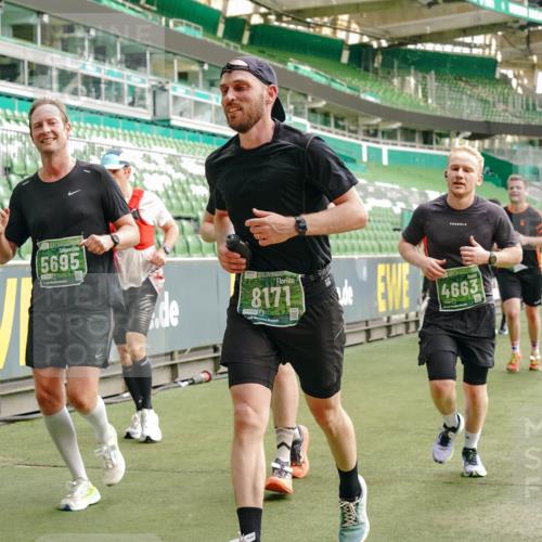 13.09.2026 - 21. swb-Marathon Bremen Michael Burmester http://msf.ph/oto/10463274 13.09.2026 12:55:50 Laufen im Stadion 161, 201, 205, 307, 388, 411, 431, 461, 465, 495, 655, 854, 876, 913, 926, 948, 1053, 1058, 1130, 1197, 1390, 1537, 1599, 1645, 1750, 1972, 2001, 2040, 2122, 2125, 2234, 2251, 2260, 2319, 2383, 2390, 2473, 2474, 2535, 2604, 2733, 2801, 2812, 2870, 2922, 2948, 3012, 3057, 3119, 3134, 3175, 3192, 3202, 3206, 3241, 3246, 3290, 3346, 3348, 3356, 3411, 3508, 3706, 3716, 3836, 4135, 4137, 4171, 4413, 4455, 4479, 4733, 5277, 5430, 5530, 6106, 2498, 3085 meine-sportfotos.de