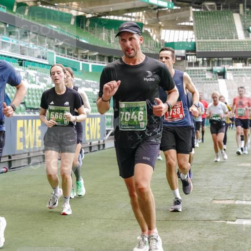 13.09.2026 - 21. swb-Marathon Bremen Michael Burmester http://msf.ph/oto/10463276 13.09.2026 13:12:43 Laufen im Stadion 118, 183, 270, 278, 349, 514, 576, 695, 702, 703, 843, 933, 950, 1005, 1113, 1143, 1226, 1286, 1334, 1426, 1435, 1641, 1849, 1851, 1936, 1952, 1991, 2005, 2248, 2264, 2281, 2299, 2336, 2353, 2375, 2377, 2398, 2426, 2439, 2461, 2478, 2505, 2612, 2659, 2665, 2673, 2684, 2765, 2773, 2792, 2804, 2815, 2816, 2822, 2850, 2860, 2884, 2895, 2907, 2921, 2963, 2966, 2975, 2976, 3016, 3027, 3079, 3082, 3143, 3155, 3253, 3277, 3293, 3308, 3313, 3328, 3349, 3434, 551 meine-sportfotos.de